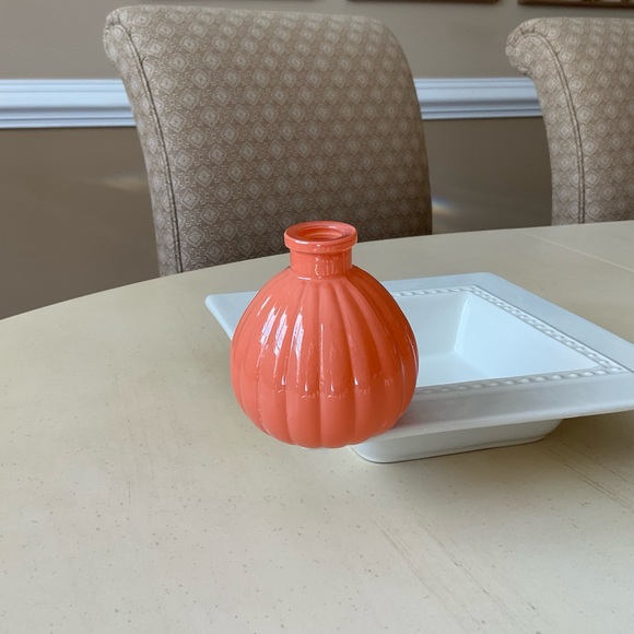 Orange Ribbed Glass Bud Vase Platter Decoration 💐 - Picture 3 of 5